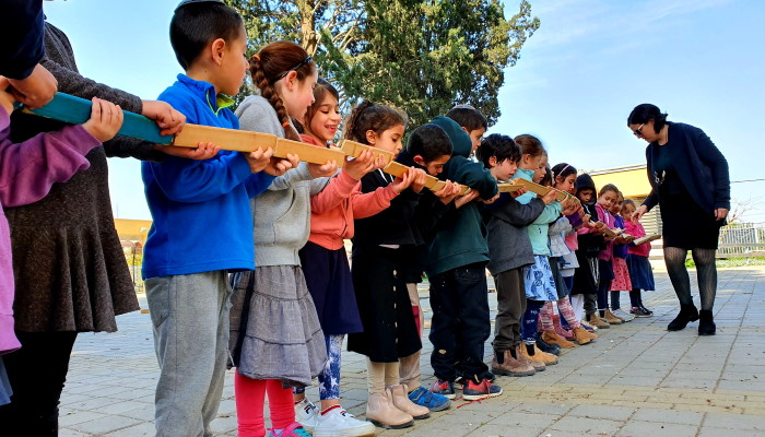 הפעלה מגבשת לכיתות א, ב, ג, ד, ה, ו הפעלה מגבשת לכיתות א, ב, ג, ד, ה, ו
